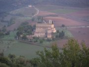 Sant Antimo at first
light from the hospice
(5187 bytes)